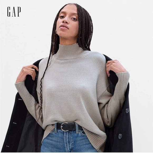 NEW Gap Women’s T-Shirt Sweater Medium Red Delicious Waffle Knit Turtleneck - Picture 4 of 4